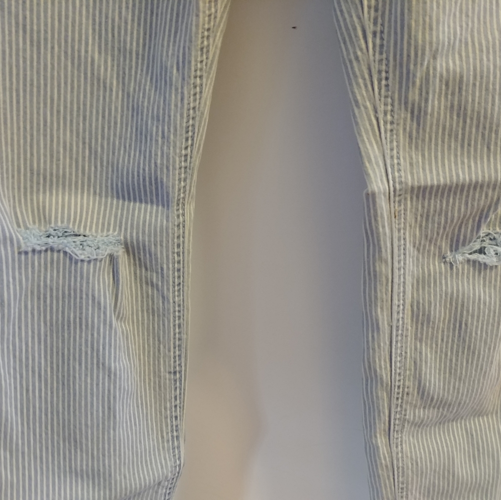 Hollister Engineer Striped Crop Jeans - Picture 4 of 5